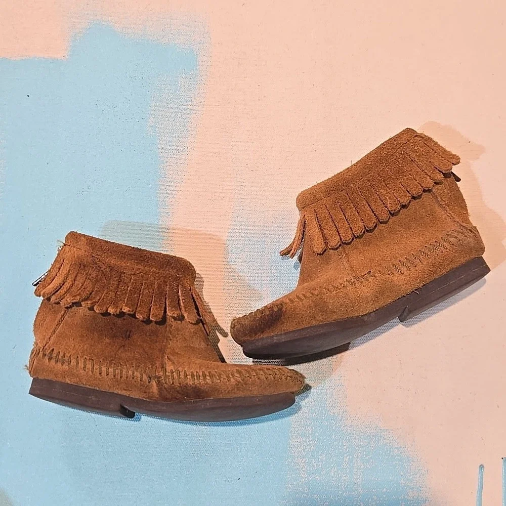 Minnetonka Kids 7 Brown Fringe‎ Moccasins Boots Suede Zip Ankle Stained Shoes
